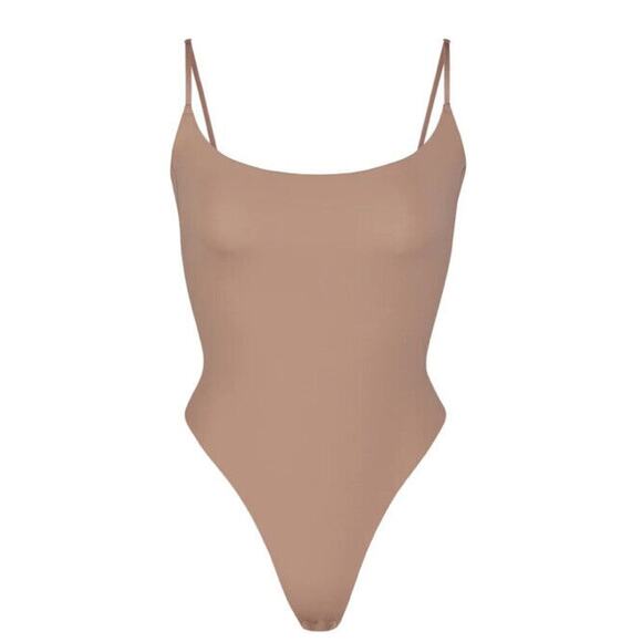 SKIMS Other - NWOT Skims Fits Everybody Cami Thong Bodysuit with Snaps. Size XL
